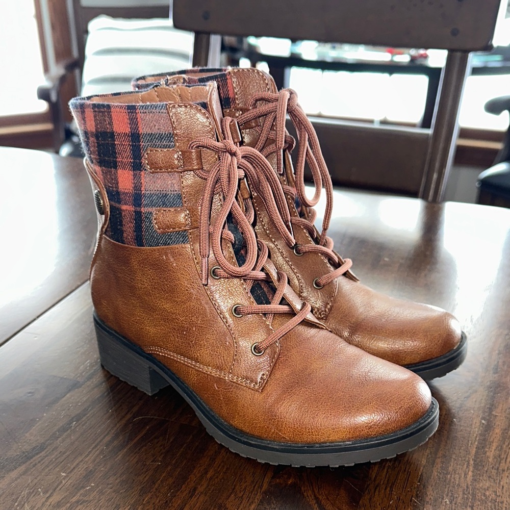 BareTraps Tan and Plaid Lace-Up Boots